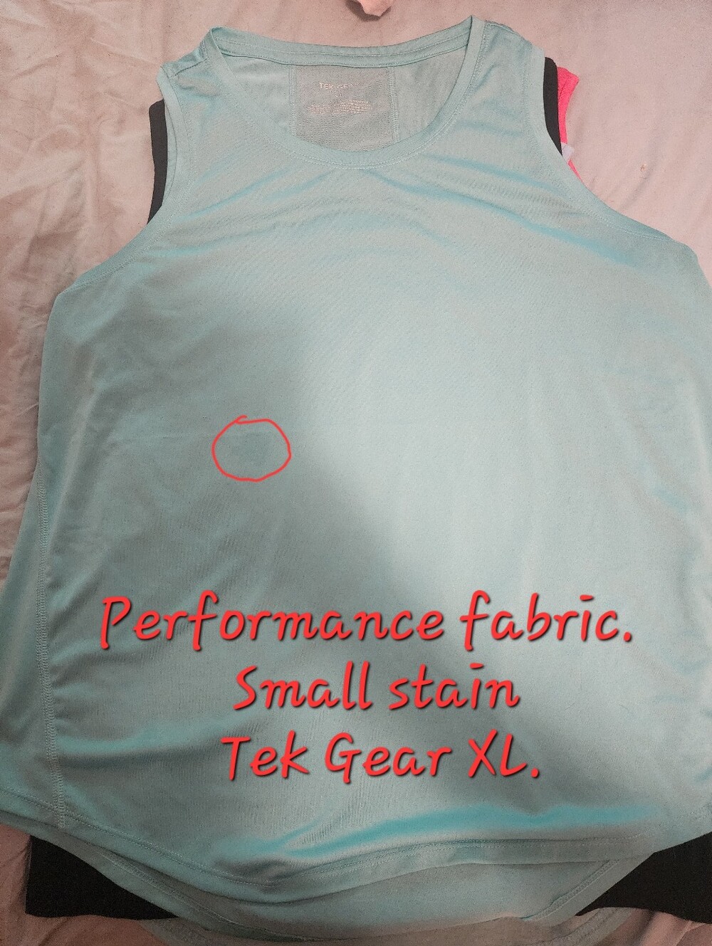 SIX tank Tops - Picture 6 of 6